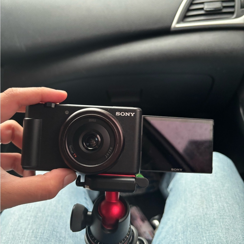 Sony ZV-1F Black Digital Camera with Flip Screen